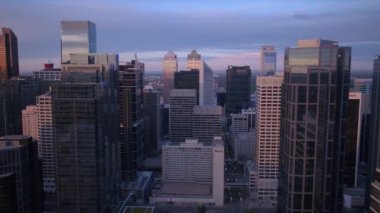 Şehir Calgary gündoğumu ve dawn hava Video.