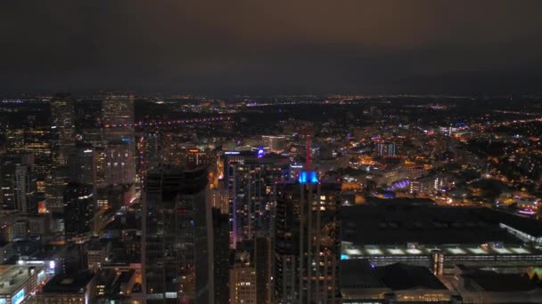 Luchtfoto Video Van Downtown Denver Nachts — Stockvideo