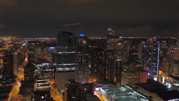 夜间丹佛市中心空中视频 — 图库视频影像