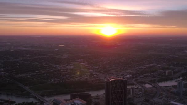 Aerial Video Downtown Calgary Soluppgången Och Dawn — Stockvideo