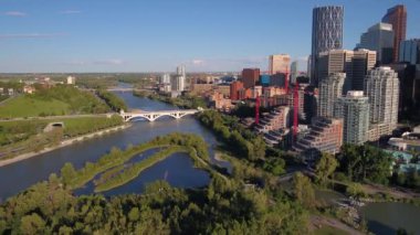 Şehir Calgary güneşli bir hava Video.