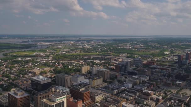 Luchtfoto Video Van Downtown Wilmington Een Zonnige Dag — Stockvideo