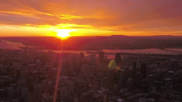 美しい朝の日の出で空中のカナダのモントリオール市 — ストック動画