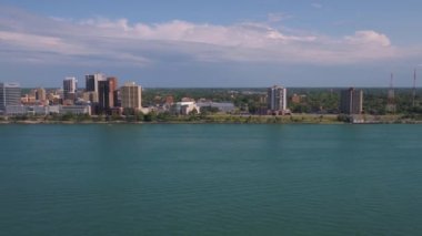 Şehir Detroit güneşli bir hava video.