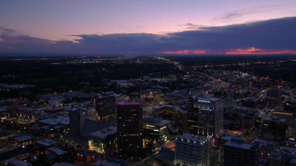 Vídeo Aéreo Del Centro Boise Por Noche Con Una Tormenta — Vídeos de Stock