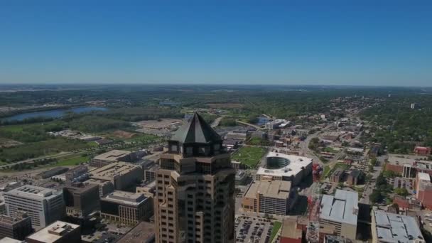 Video Aéreo Ciudad Des Moines Iowa — Vídeos de Stock