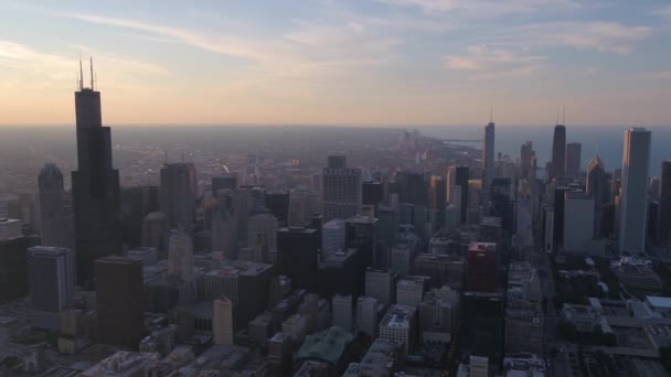 Gün Batımında Chicago Şehir Merkezine Hava Illinois — Stok video