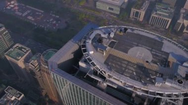 Bina 63 ve Seoul bölgesinde Yeouido liman bölgesinde hava video.