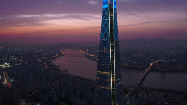 Авиационное Видео Lotte World Tower Lotte World Джамсиле Ночью Сеул — стоковое видео