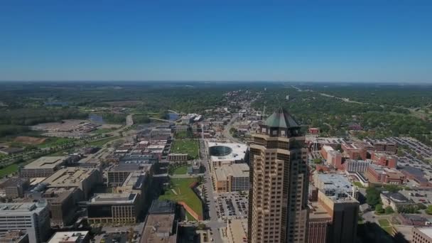 Video Aéreo Ciudad Des Moines Iowa — Vídeos de Stock