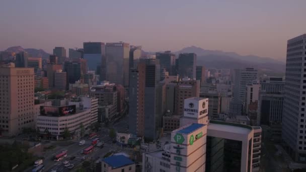 Vídeo Aéreo Torre Seúl Área Gwanghwamun Amanecer — Vídeos de Stock