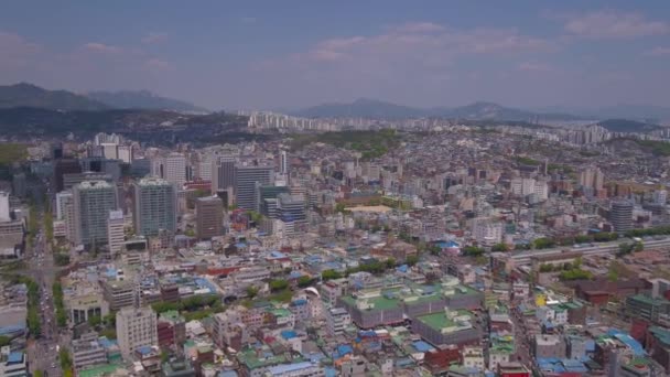 Vídeo Aéreo Torre Seúl Área Gwanghwamun Día Soleado Despejado — Vídeo de stock