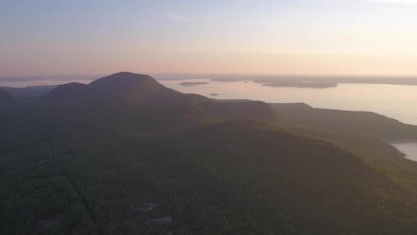 Parque Nacional Aerial Maine Acadia Amanecer — Vídeo de stock