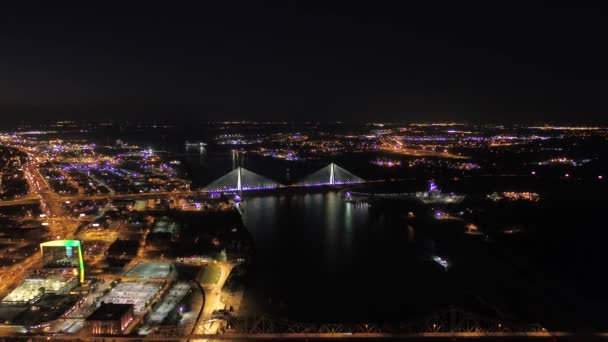 夜のダウンタウン セントルイスの空撮 — ストック動画