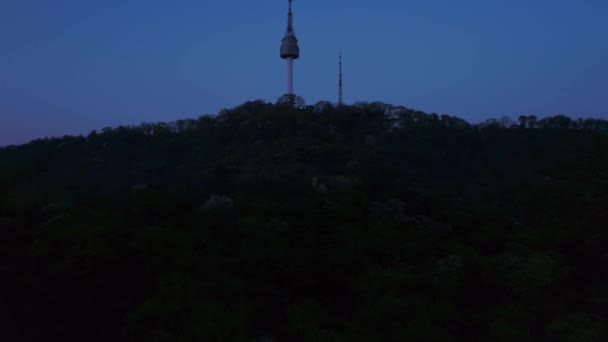 Aerial Video Seoul Tower Och Gwanghwamun Område Vid Soluppgången — Stockvideo