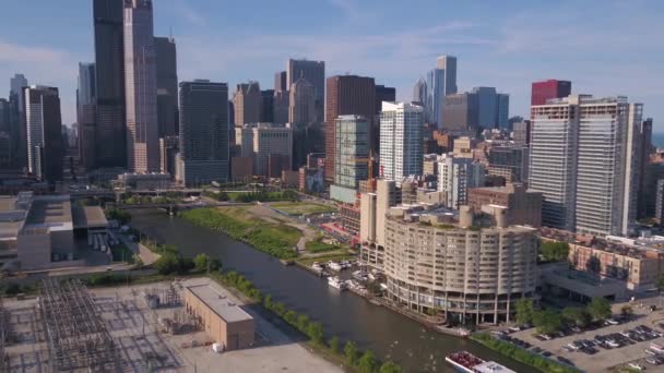 Luftbild Von Der Innenstadt Chicagos Einem Sonnigen Tag — Stockvideo