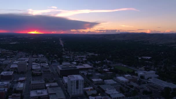 在日落的市中心博伊西的空中视频 — 图库视频影像