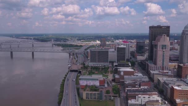 Aerial Kentucky Dari Pusat Kota Louisville — Stok Video