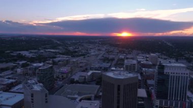 Gün batımında Boise şehrin havadan video.