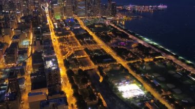 Şehir gece Chicago şehir merkezinin hava Illinois.