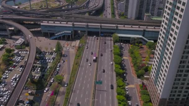 Luchtfoto Video Van Ttukseom Resort Aan Waterkant Een Zonnige Dag — Stockvideo