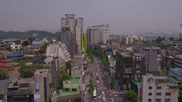 Vídeo Aéreo Del Distrito Itaewon Seúl Día Soleado Nebuloso — Vídeos de Stock