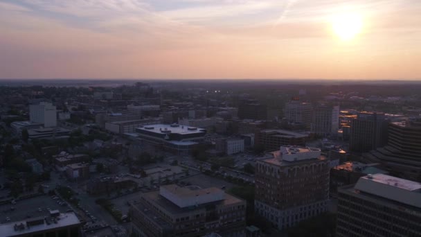 日落时分的波特兰市中心空中视频 — 图库视频影像
