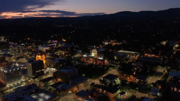Aerial Video Centrala Boise Nattetid Med Åska Bakgrunden — Stockvideo