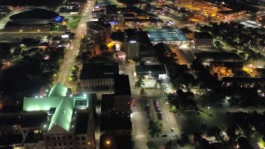 Şehir merkezindeki Manchester geceleri hava video.