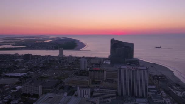 Vídeo Aéreo Centro Atlantic City Pela Manhã Durante Belo Nascer — Vídeo de Stock