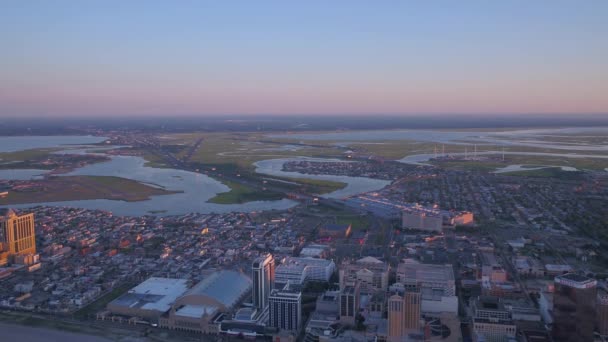 Воздушное Видео Центра Атлантик Сити Утром Время Красивого Восхода Солнца — стоковое видео