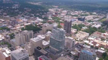 Şehir merkezindeki Raleigh North Carolina güneşli bir hava video.