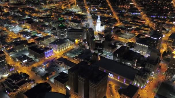 Vídeo Aéreo Del Centro Buffalo Nueva York Por Noche — Vídeos de Stock