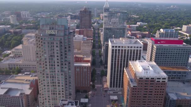 Lotnicze Wideo Miasta Raleigh Północnej Karolinie Słoneczny Dzień — Wideo stockowe