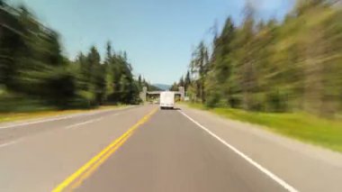 Zaman atlamalı Mt Hood Ulusal ormanında sürüş