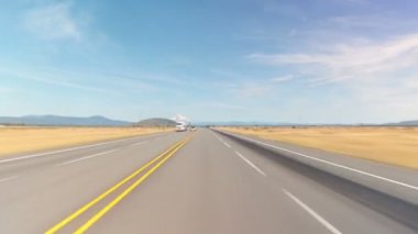 Zaman atlamalı Oregon çölde sürüş.