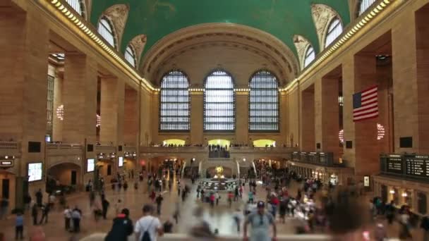 ニューヨーク市のグランド セントラル駅での時間の経過 — ストック動画