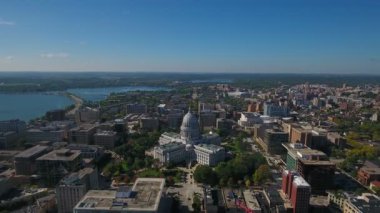 Madison Wisconsin şehrin havadan video