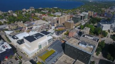 Madison Wisconsin şehrin havadan video