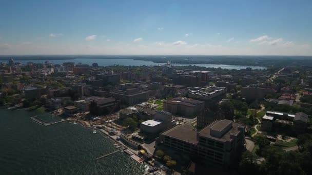 Luchtfoto Video Van Binnenstad Van Madison Wisconsin — Stockvideo