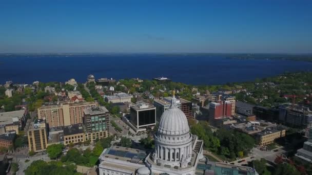 Vídeo Aéreo Del Centro Madison Wisconsin — Vídeos de Stock