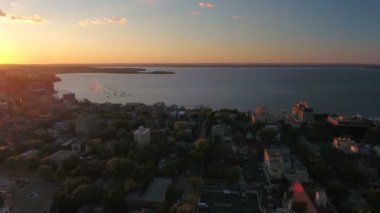 Madison Wisconsin şehrin havadan video
