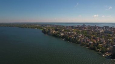 Madison Wisconsin şehrin havadan video