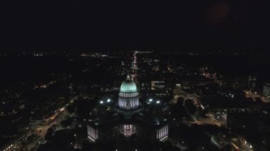 Madison Wisconsin şehrin havadan video