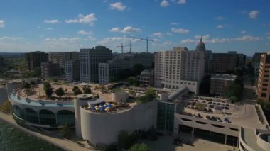 Madison Wisconsin şehrin havadan video