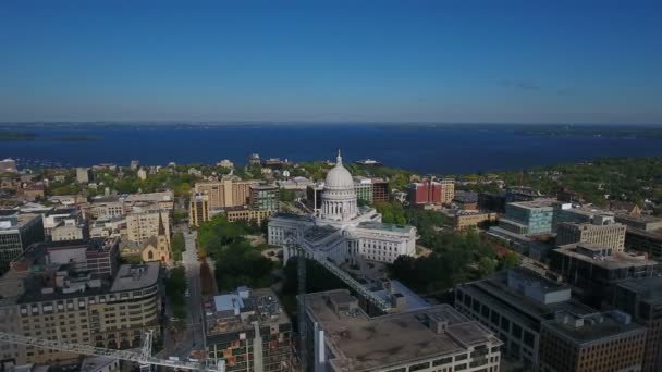 Vídeo Aéreo Del Centro Madison Wisconsin — Vídeos de Stock