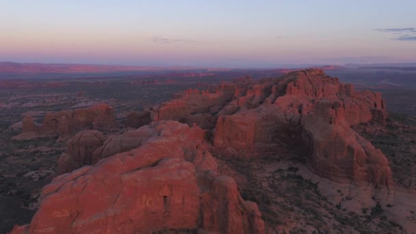 Vídeo Aéreo Parque Nacional Dos Arcos Utah Belo Dia Ensolarado — Vídeo de Stock