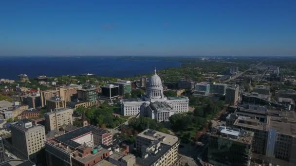 Vídeo Aéreo Del Centro Madison Wisconsin — Vídeos de Stock