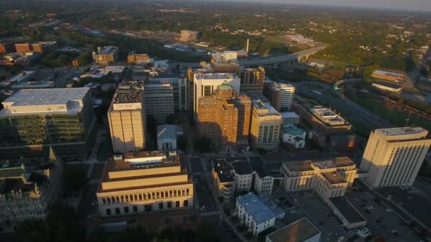 弗吉尼亚州里士满市中心的空中视频 — 图库视频影像