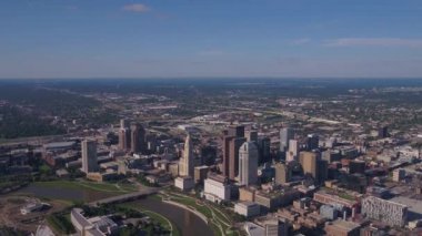 Şehir Columbus Ohio güneşli bir hava video.